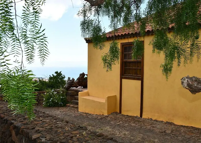 Haciendas Del Valle-montemayor